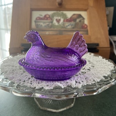 Purple Acrylic ''Hen on Nest'' Covered Dish