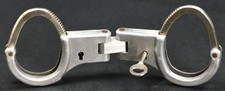 DDR MdI VP SV Paar Handschellen Handfesseln DDR mit Schl&uuml;ssel RAR!!! 11950