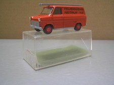 Schuco Modell 302890 Ford Transit Van Feuerwehr 110 Fire Chief 1/66 scle MIB