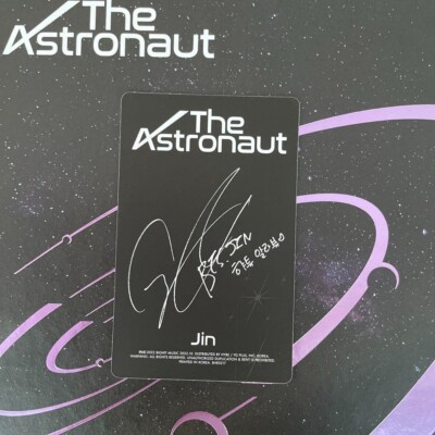 専用出品 JIN(BTS) 直筆サイン「The Astronaut」 専用出品 JIN(BTS) 直筆サイン「The Astronaut」