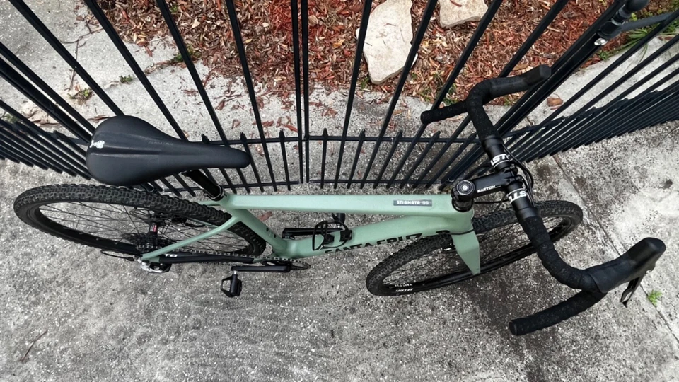 Mujer Verde 54” Santa Cruz Stigmata CC Foto 4 de 4