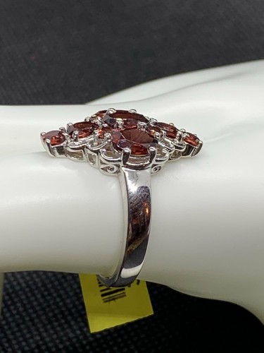 Mozambique Garnet Ring - Picture 4 of 4