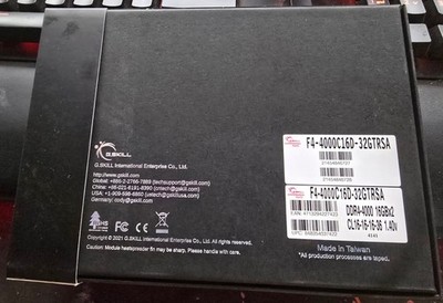 G. SKILL Trident Z Royal 32GB PC4-32000 DDR4-4000 DIMM Memory Kit -...