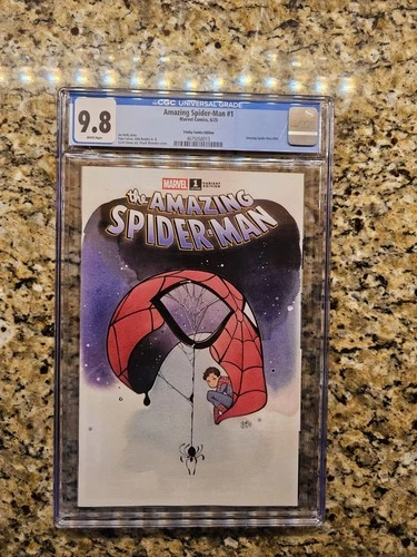 Peach Momoko's Amazing Spider-Man #1 Trinity Fanexpo Denver Trade Dress CGC 9.8