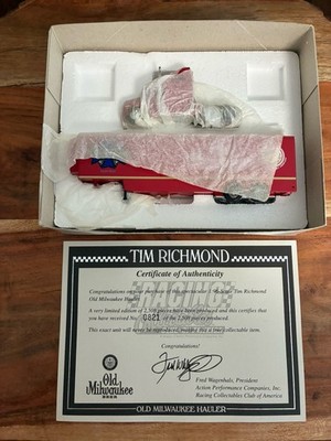 Tim Richmond RCCA 1994 Old Milwaukee Members Only 1:96 Diecast Transporter