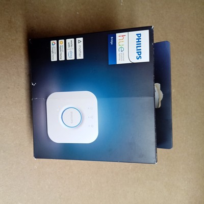 Philips Hue Bridge (3rd Generation) Lighting Controller Hub - White