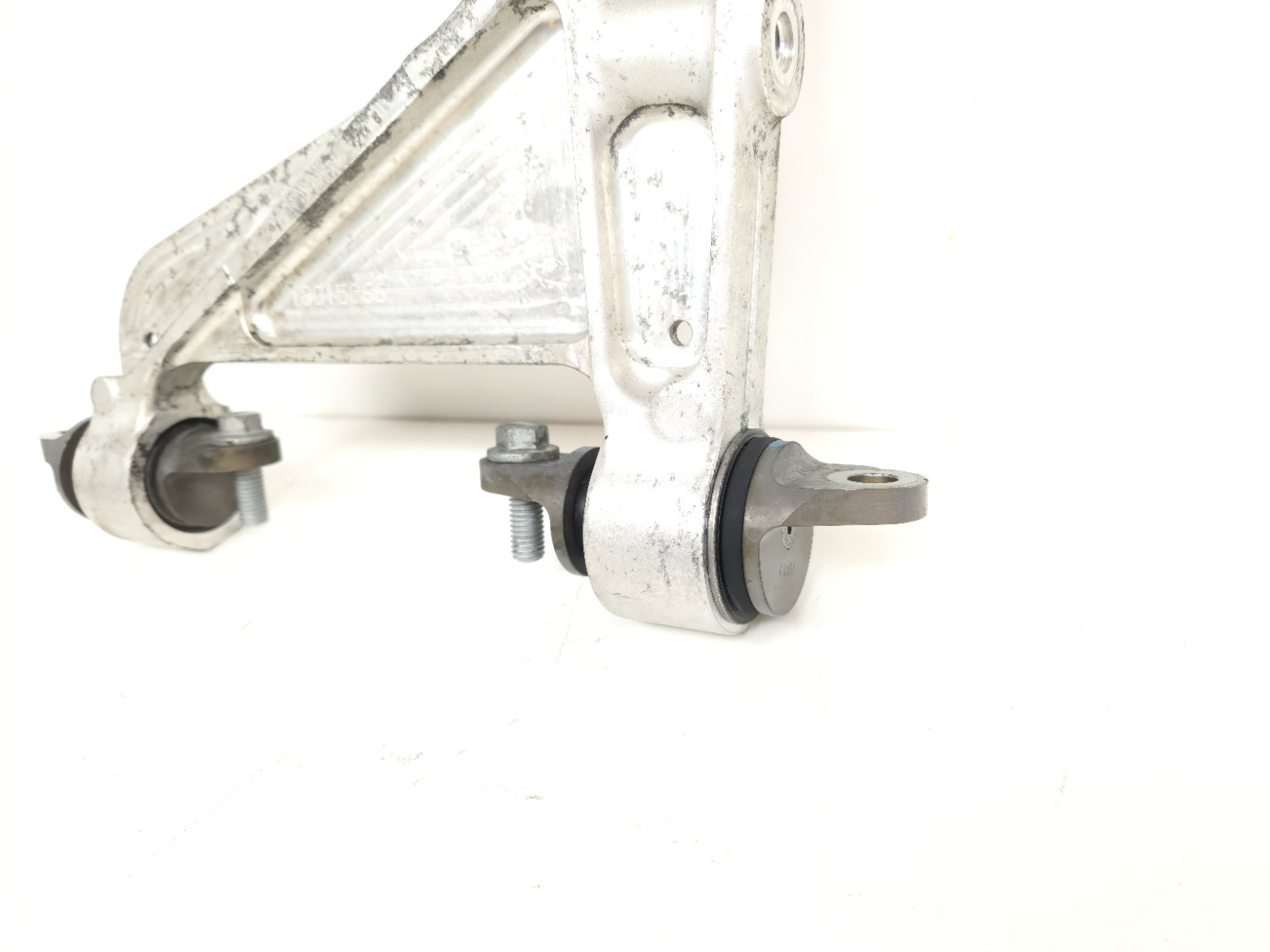 2015-2017 MCLAREN 675LT REAR RIGHT PASSENGER UPPER CONTROL ARM OEM