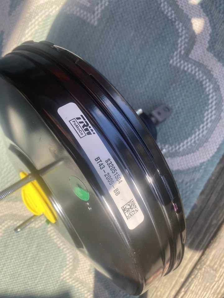 Booster de freno Ford Edge y Lincoln MKX Foto 3 de 4