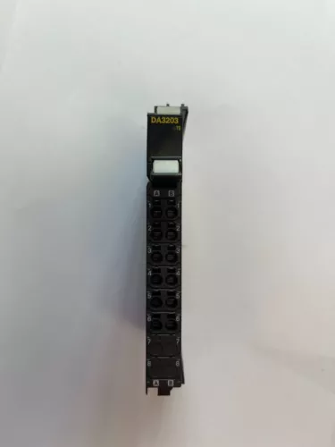 Omron NX-DA3203 plc analog output card