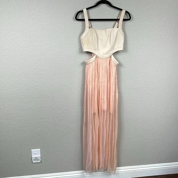 Maxi Vestido Alice + Olivia Genie Corte Gasa y Cuero Rubor Talla 6 Foto 3 de 4