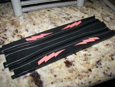 Aurora AFX Tomy - 9" - Squeeze Track - Bolt Logo