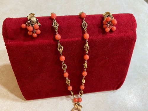 Vintage Pomegranate Pink Gold Tone Beaded Necklace & Clip On Earring Set Costume - Picture 4 of 11