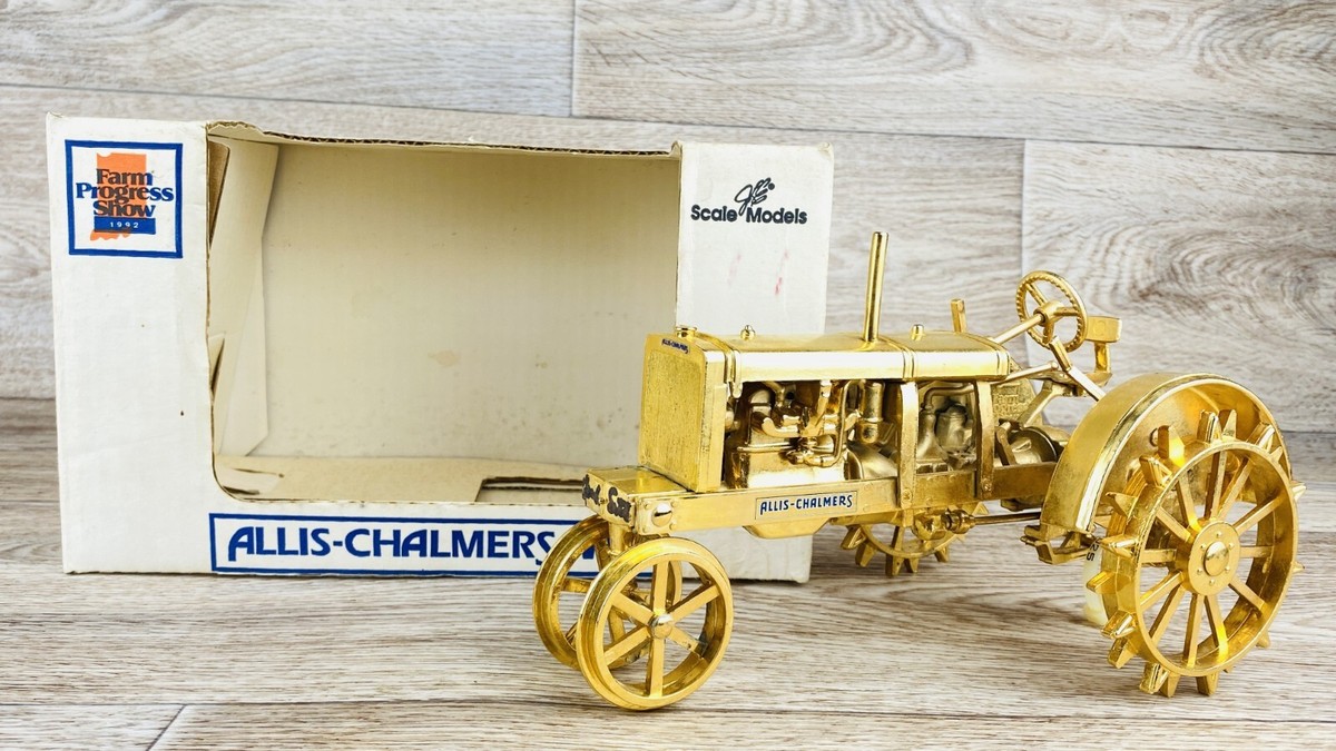 SIGNED GOLD ERTL Scale Models Allis - Chalmers WC 1/16 Die-Cast