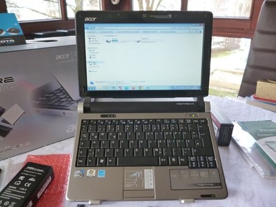 Acer Aspire One 10,1 Mini - fast NEU!! Mit WIN 7/1 A Zustand
