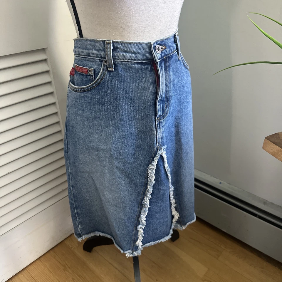 Vintage HOT KISS Skirt Womens 9 Blue Denim Fringe Trim Retro Y2K Boho Grunge - Image 4 of 4