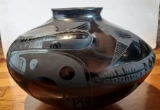 REYNALDA Q DE LOPEZ  Mata Ortiz Blackware Pottery 11" Snake Vessel Vase