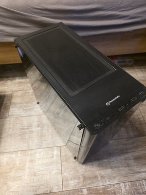 Thermaltake V200 TG RGB Tempered Glass Edition Mid-Tower-ATX-PC-Gehäuse
