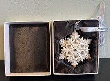 Pandora 2015 Limited Edition Christmas Holiday Ornament Porcelain Snowflake 4"