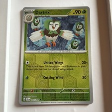 004/064 DARTRIX REVERSE HOLO SHROUDED FABLE POKEMON CARD