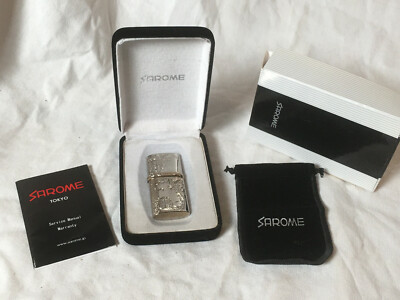 Sarome SF12 Benzin Feuerzeug Arabesque Silber Slim mit Swarovski Kristallen verziert