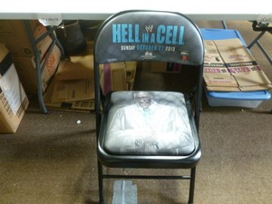 Details About 2003 Wwe Hell In A Cell R Truth Ringside Folding Chair