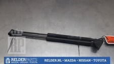Verin de hayon / de capot Toyota YARIS II