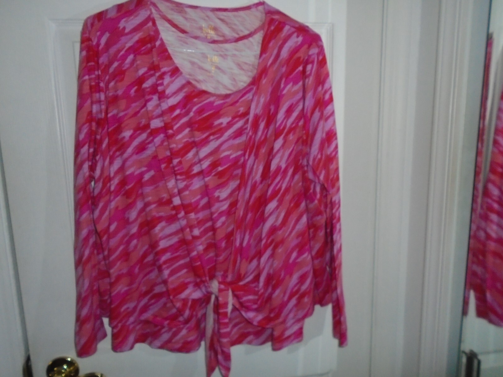 Picture 1 of 2