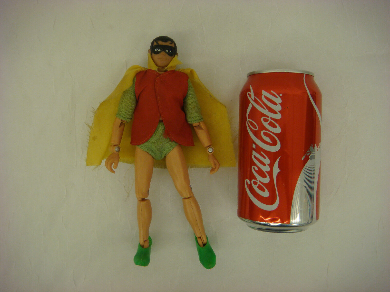 VINTAGE MEGO ROBIN 1971 ACTION FIGURE BOOTS CAPE 8" BATMAN BOY WONDER