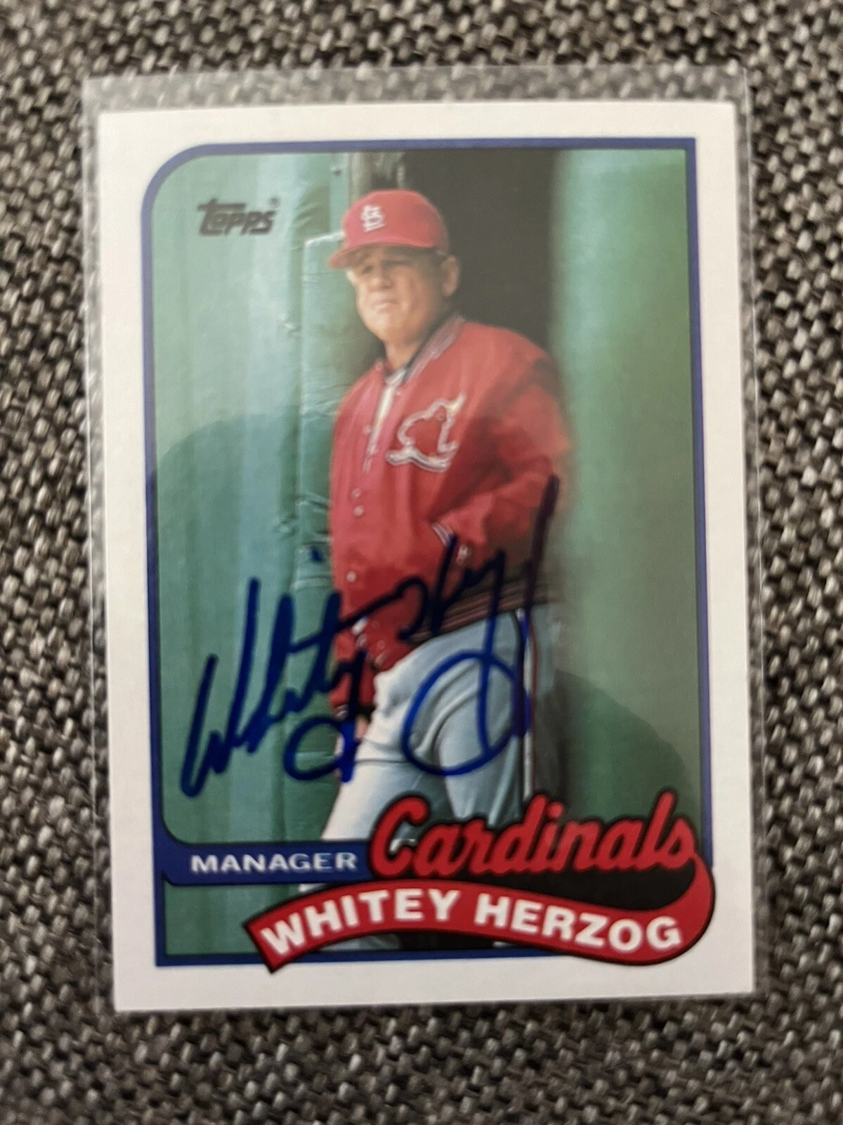 1989 Topps Whitey Herzog Auto Signed Card #654 Cardinals