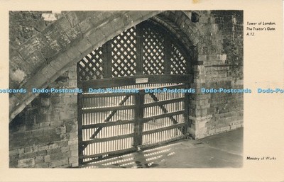 R032871 Tower of London The Traitors Gate Ministry of Works Crown