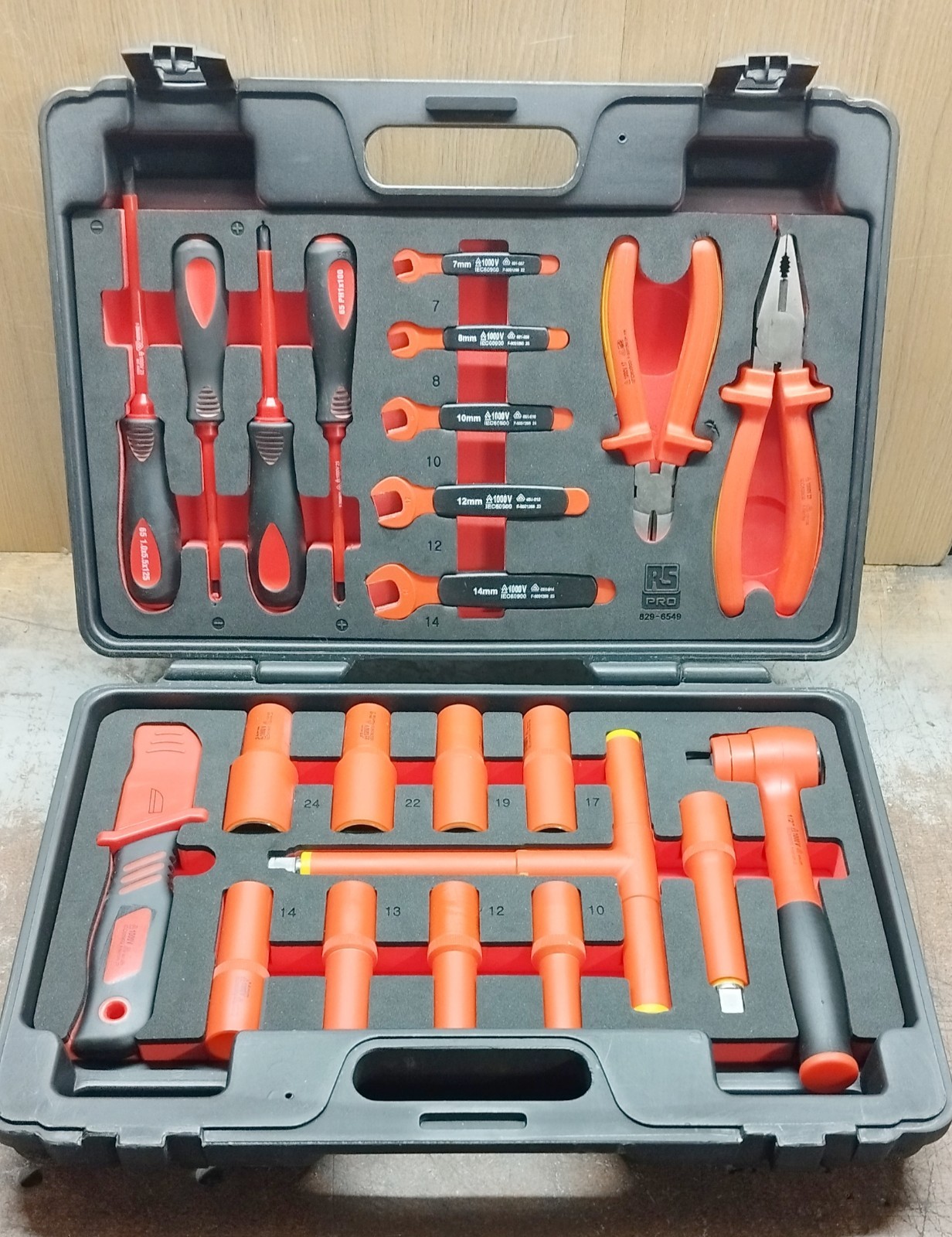 Rs Pro – Mallette à outils pour mécanique voiture hybride ou électrique