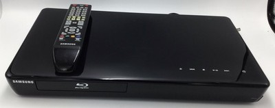 Samsung BD-P3600 Blu-Ray Disk Player With Remote Control + HDMI Cable