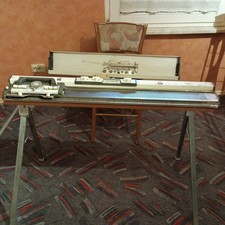 Empisal 302 Automatic Strickmaschine mit Stricktisch und viel Zubehör