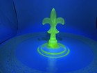 VTG  Uranium /Vaseline Glass Serving Sandwich Tray Platter Fleur De Lis etched ￼ — photo 7
