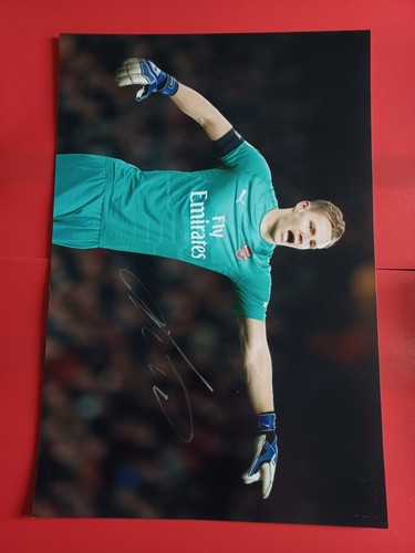 BERND LENO ARSENAL SIGNED PHOTOGRAPH 12" x 8" WITH COA