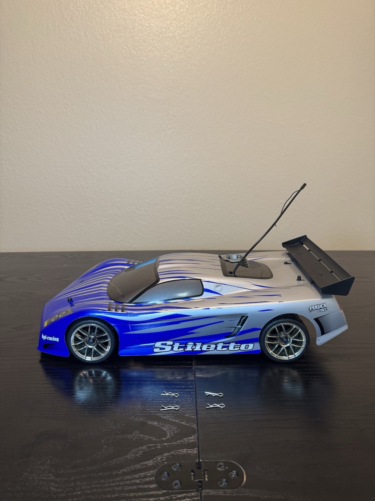 Nitro Rs4 1/10 Scale 4WD Nitro Powered R/C Car RTR 3 Evo HPI-Racing Stiletto