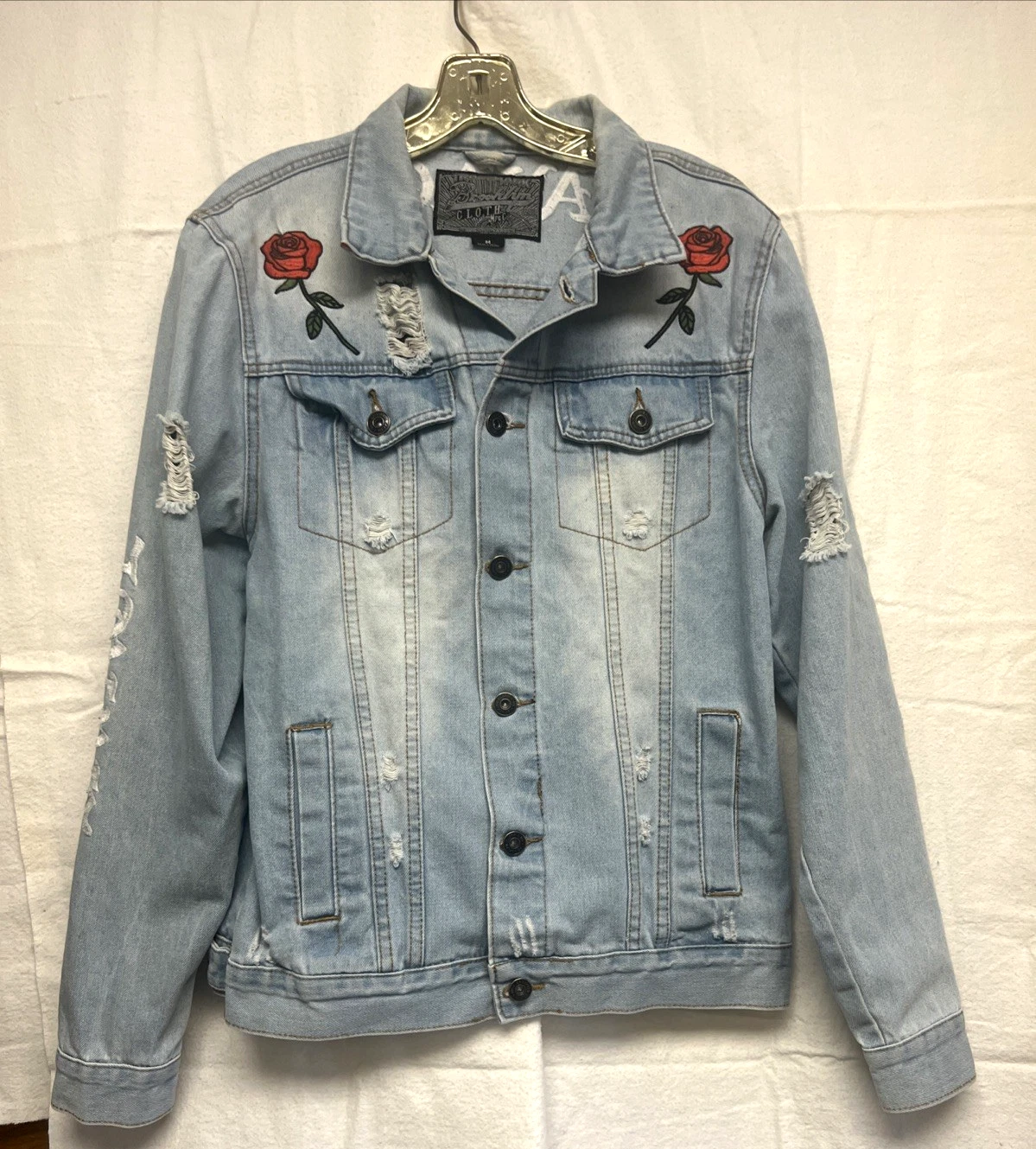 BROOKLYN DRAGON FLORAL DISTRESSED TRUCKER DENIM JACKET SIZE M