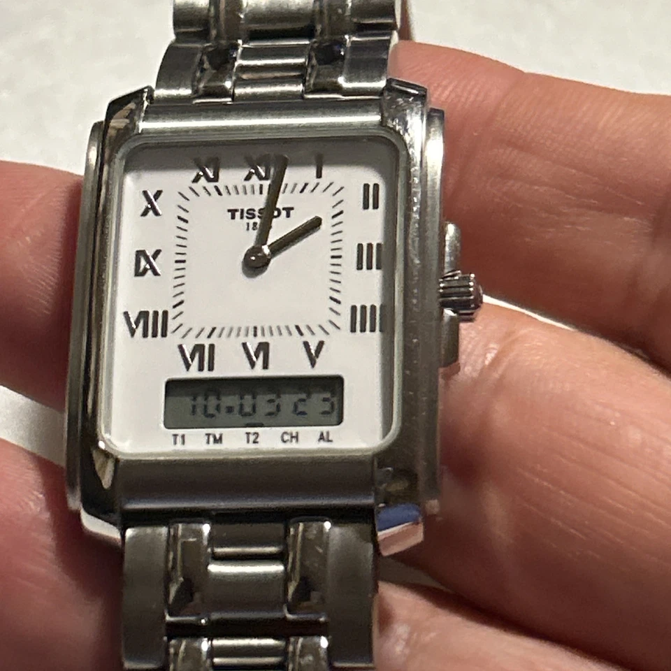 Vintage Tissot Analogue Digital D130/230c White Dial Classic Watch - Image 4 of 4