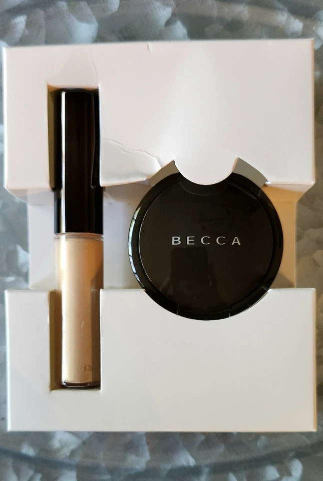 Becca Glow On The Go 闪亮肌肤完美 - 月光石 — 第 2/3 张图片