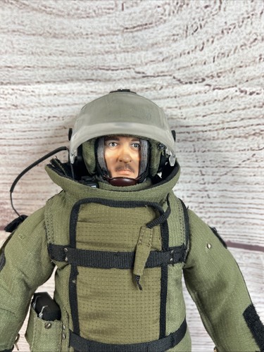 1/6 Figure Explosive Ordnance Disposal Squad Explosion Proof Suit - Picture 4 of 17