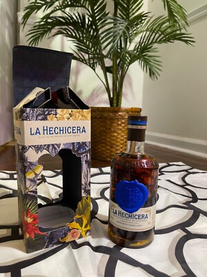 La Hechicera- Ron Extra Añejo De Colobmbia (Smooth Colombian Rum)
