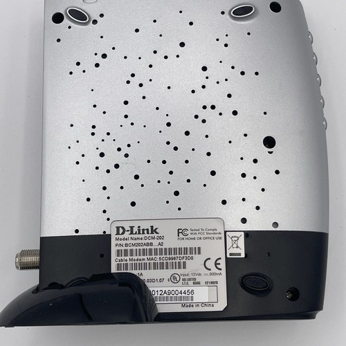 D-Link DCM-202 DOCSIS 2.0 Cable Modem - Picture 2 of 6