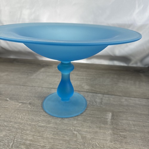 Vintage Tiffin Compote Blue Satin Glass. - Picture 4 of 7