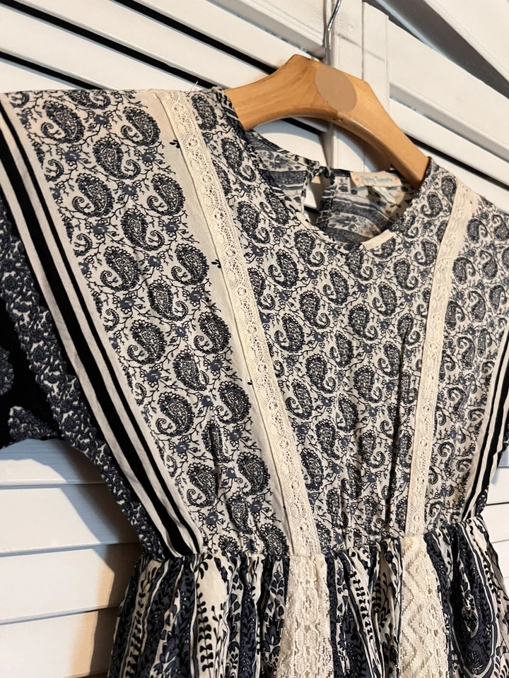 Vestido FLYING TOMATO Niñas Niños Talla 5-6 Manga Corta Forrado Campesino Boho Cachemira Foto 3 de 4