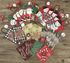 OLD EAST MAIN CO Christmas Kraft Bag Assortment 22-pack (6.5 x 8.5) - NEW