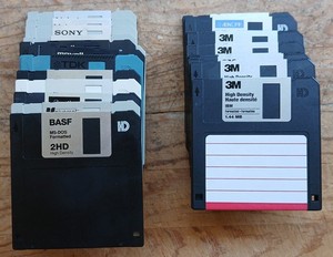 Lot of 27 Recycled 3.5" DS/HD  1.44 MB Diskettes, Newly Formatted