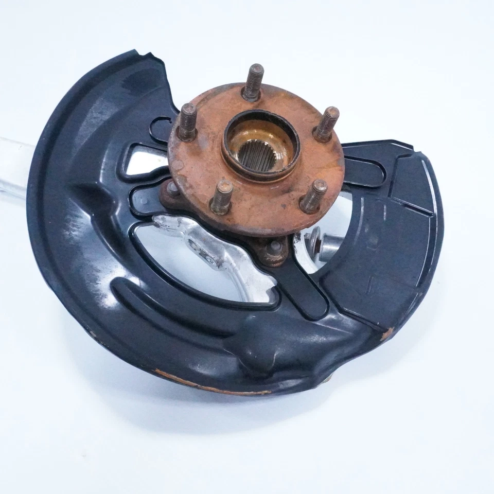 LEXUS RC300 RC350 2015-2023 AWD delantero izquierdo lado del conductor eje nudillo buje OEM Foto 3 de 4