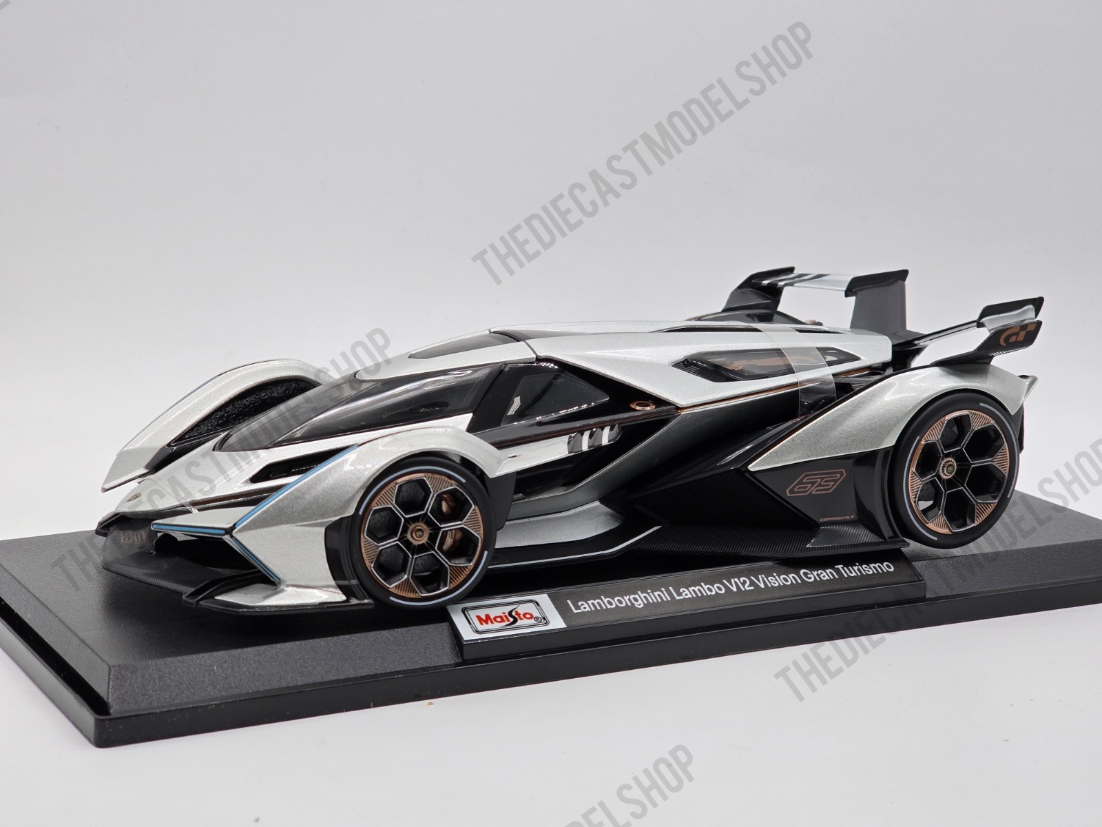 MAISTO 1:18 Scale - Lamborghini V12 Vision Gran Turismo Silver Diecast Model Car