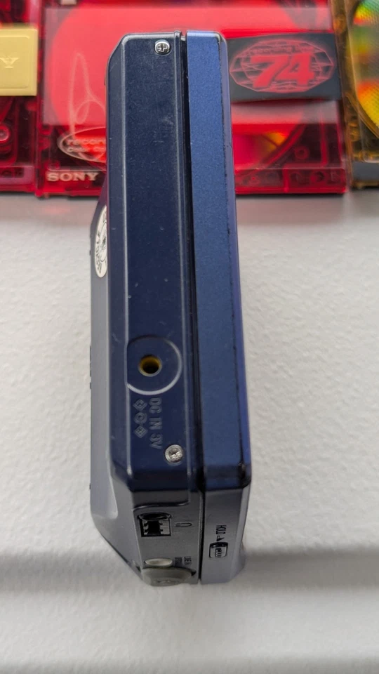 Mini reprodutor de disco Sony MZ-NF610 - Imagem 3 de 4