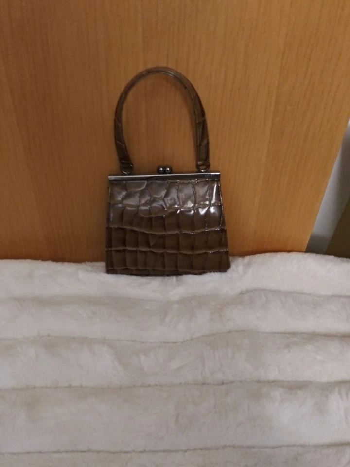 Mini monedero Esprit vintage marrón imitación cocodrilo cocodrilo Foto 3 de 4